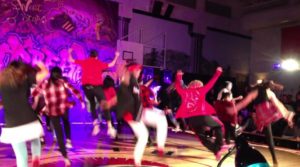 Students Do ‘Uptown Funk’ Routine, 60 Year Old Teacher’s Moves Puts ...