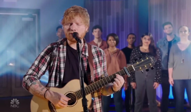 ed-sheeran-sings-touching-tribute-to-elvis-presley-with-tender-cover-of