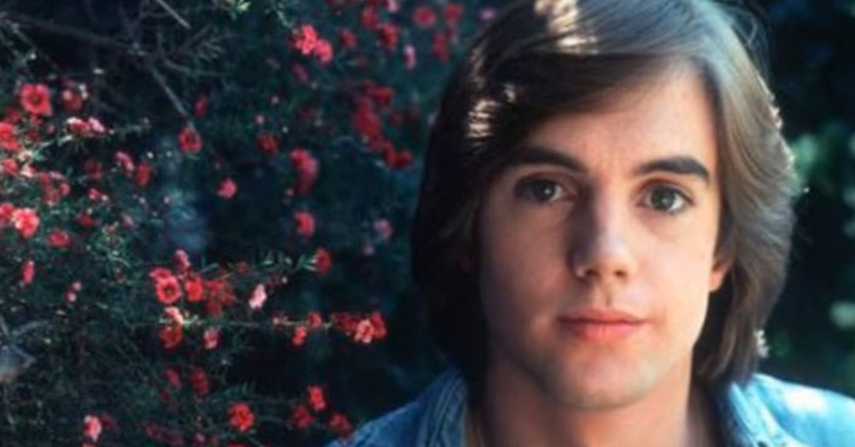 A Slideshow And Music Video Of Shaun Cassidy Singing 'Hey There Lonely