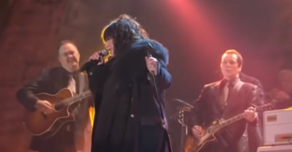 Heart Performs Stairway to Heaven Live at Kennedy Center Honors Inner