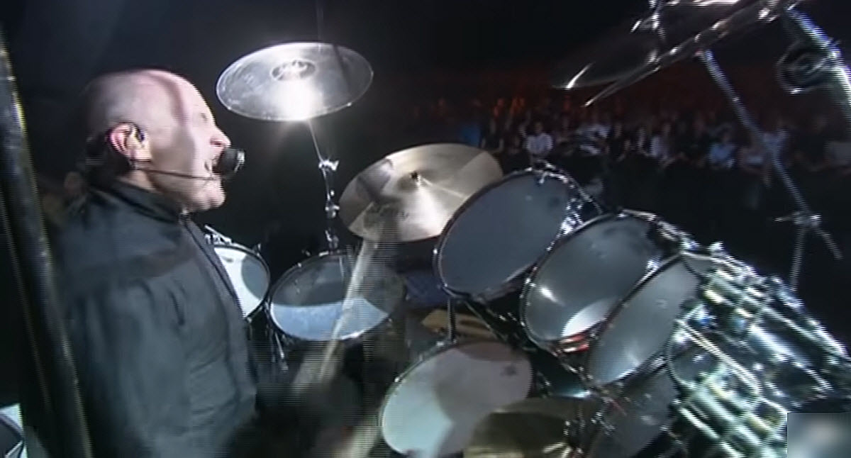 Phil Collins Thrills the Crowd With Stirring Live Performance of 'In ...