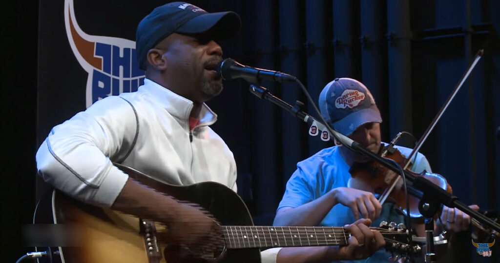 Darius Rucker Performs 'Let Her Cry' Live at the Bing Lounge - Inner