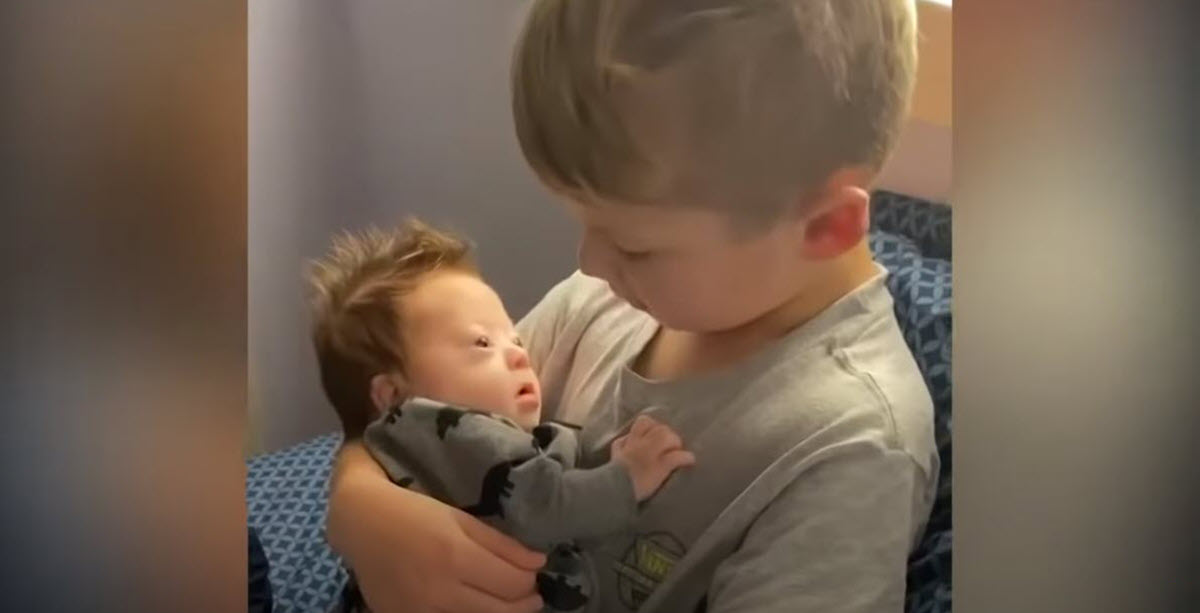 Video of Big Brother Softly Singing to Baby Brother with Down Syndrome ...