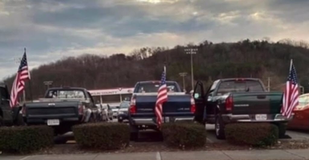 travelers rest high school bans flag