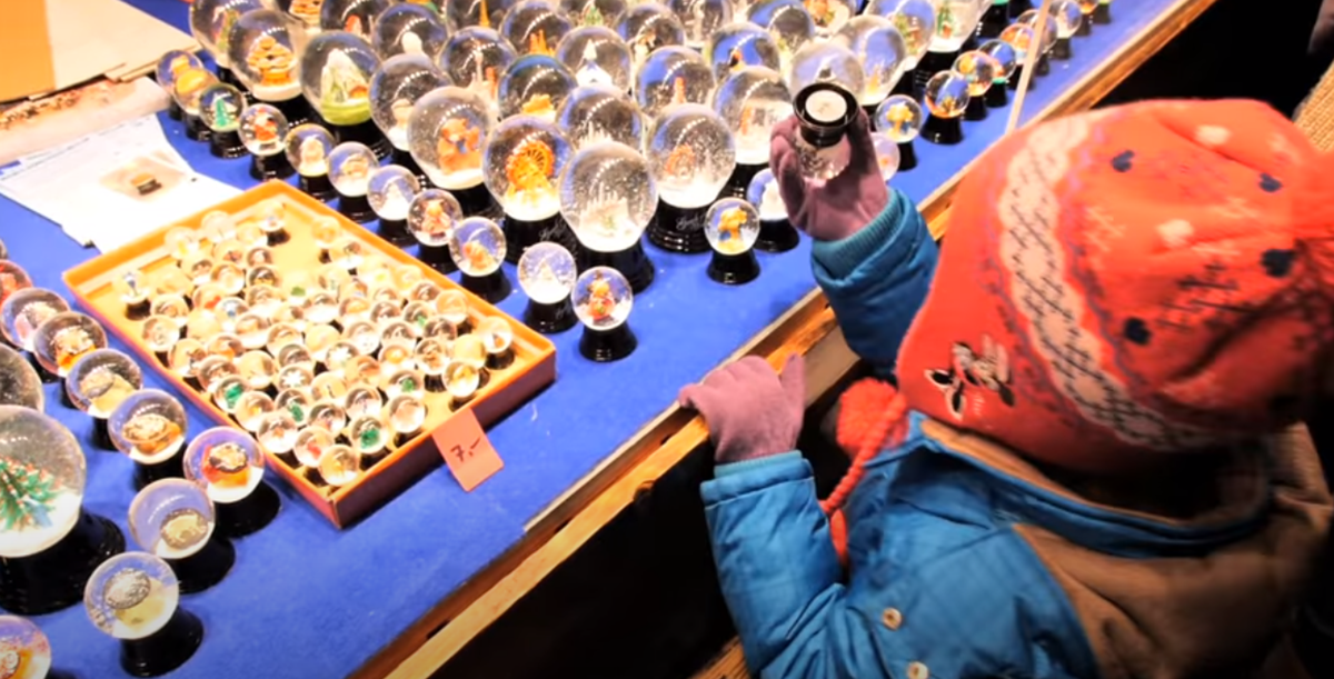 Learn the Interesting History of the Man Who Invented Snow Globes
