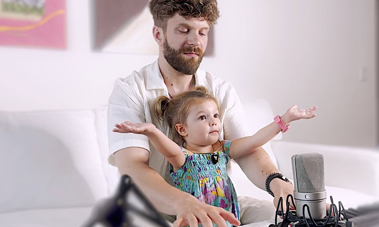 3-Year-Old Angelica Nero's Rendition of 'My Heart Will Go On' Is the Purest Thing You'll Hear Today 2 6b 18